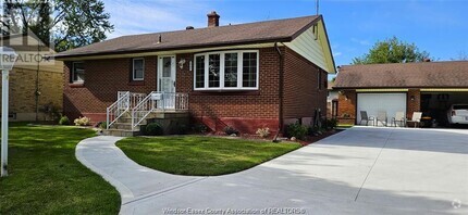 Building Photo - 2505 Askin Ave