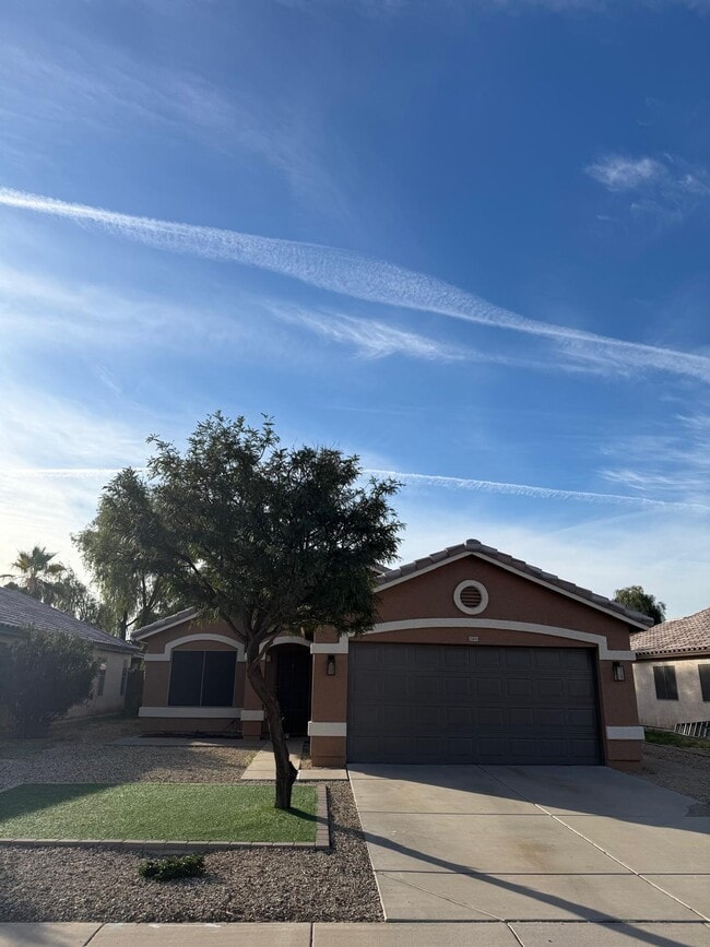 Building Photo - 15843 W Madison St