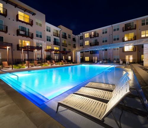 Foto principal - 3001 Esperanza Crossing
