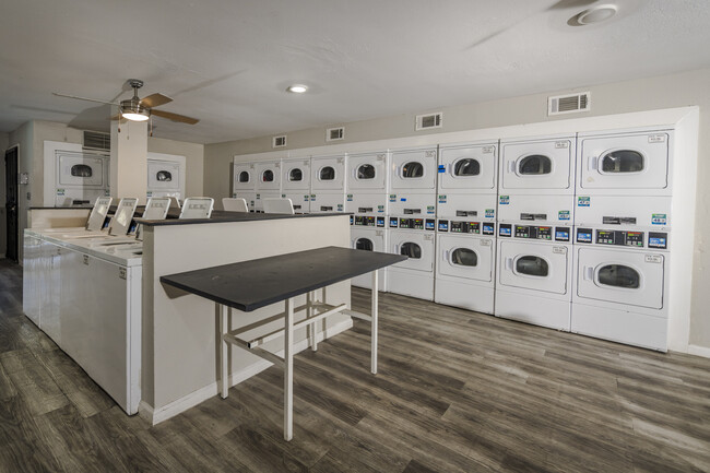 Astra Laundry Room - Astra