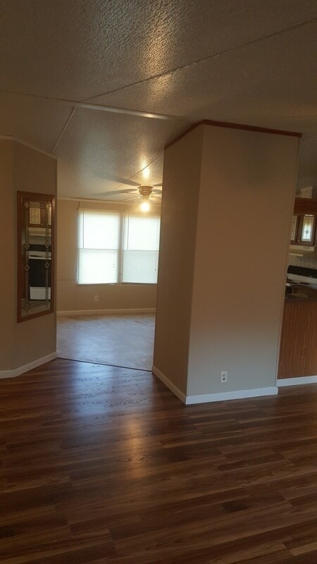 Foto del edificio - 2596 1st Ave NW