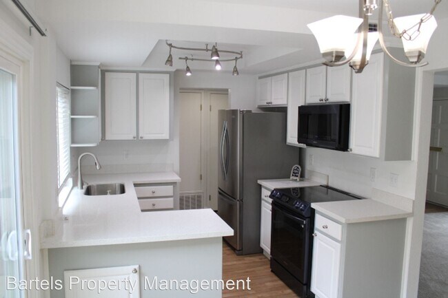 Foto del edificio - 2 br, 2 bath House - 1366 Ridgecrest Rd