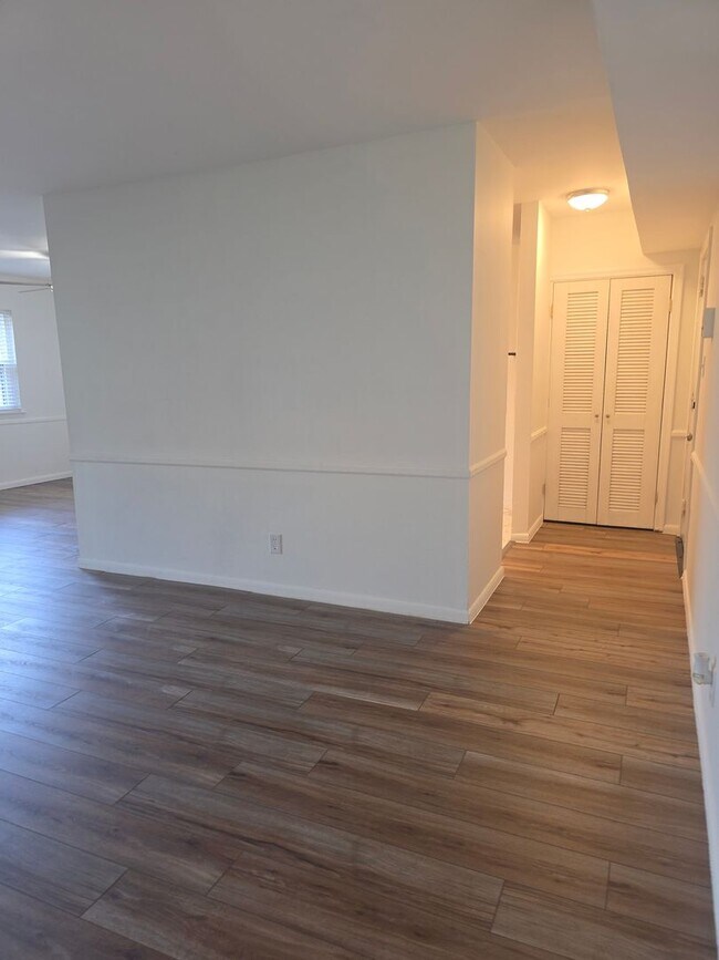 Foto del edificio - CONDO IN PIKE CREEK