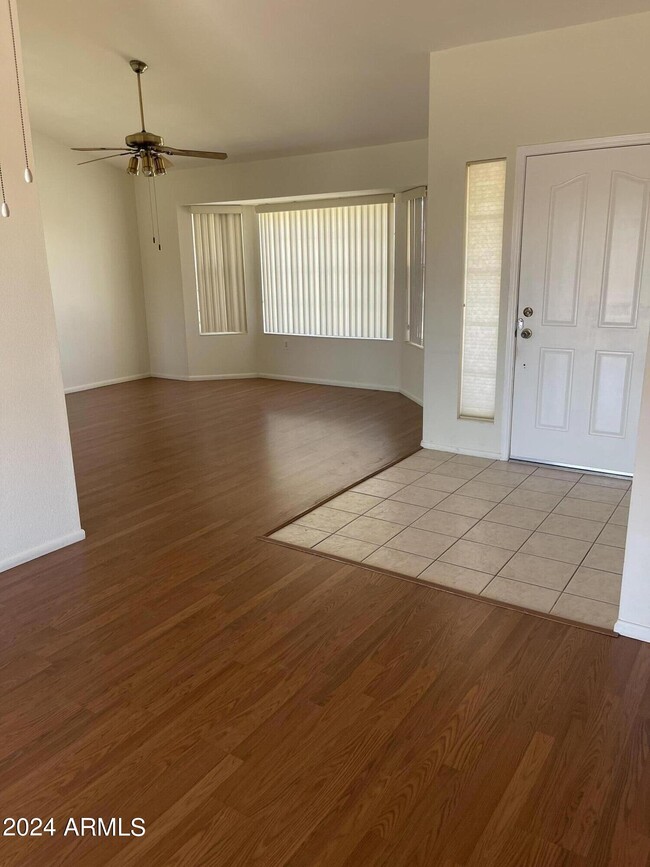 Building Photo - 14827 W Antelope Dr