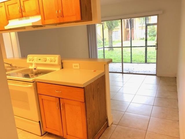 4447 Treehouse Lane 17-D - 4447  Treehouse Lane 17-D