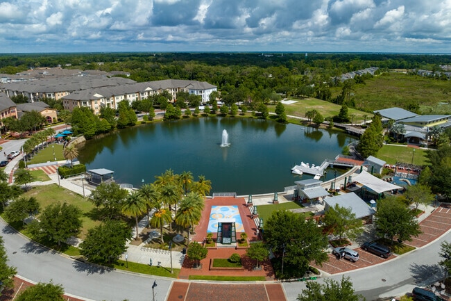 Center Lake Park in Oviedo features a large amphitheater, dog park, marina, playground, and splash pad for Oviedo residents to enjoy.