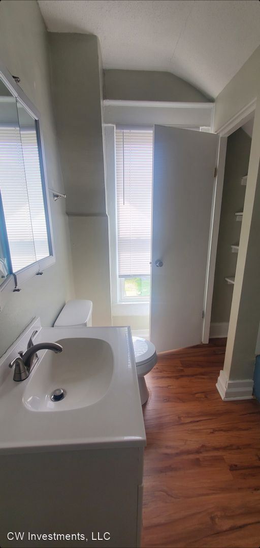 Foto del edificio - 2 br, 1 bath House - 152 East Fifth Street