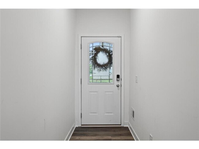 Building Photo - 6596 Genevieve Trail