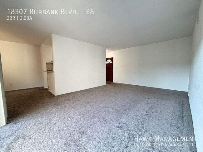 Foto del edificio - 18307 Burbank Blvd