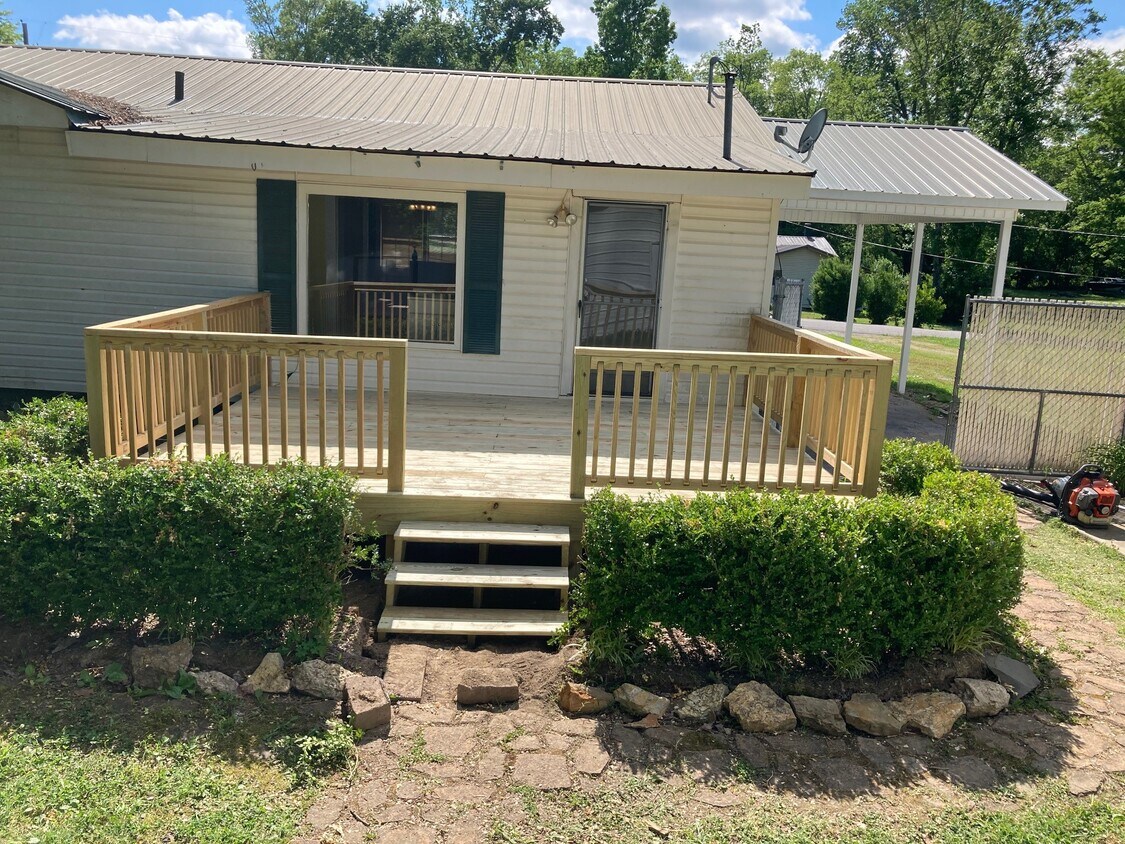 Building Photo - 625 Jackson Trl SW