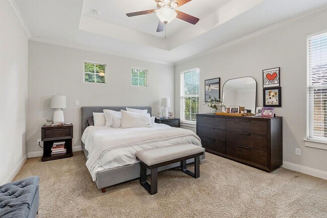 Foto del edificio - 15317 Falconhead Grove Loop