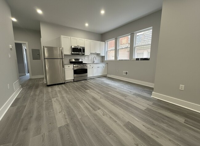 Building Photo - 4917 N 13th St