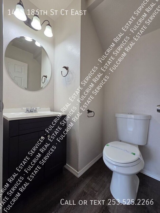 Foto del edificio - 1425 186th St Ct E