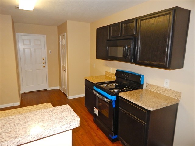 Foto del edificio - 847 Darbydale Crossing Ln