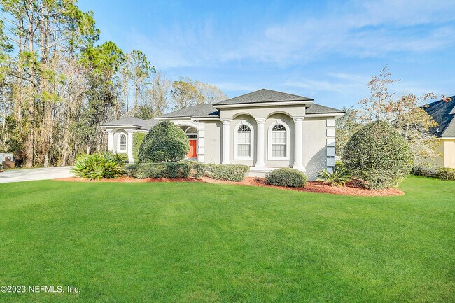 Building Photo - 2746 Country Club Blvd
