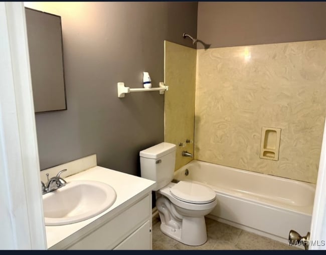 Building Photo - 1249 Seth Johnson Dr