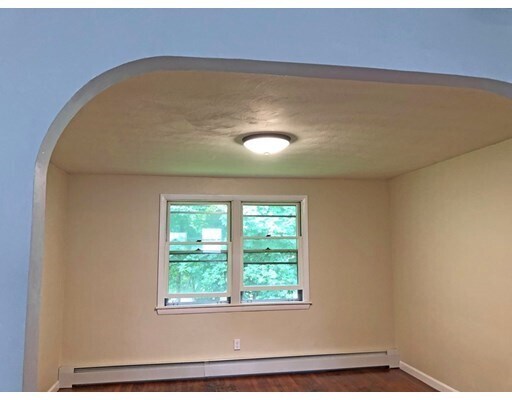 Building Photo - 96 Sewall St