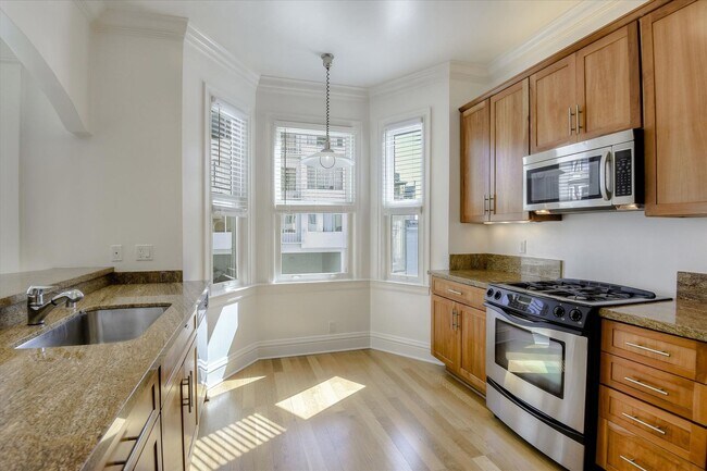 Foto del edificio - 1065 Montgomery St