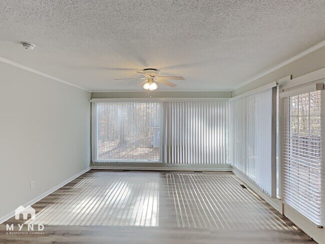Building Photo - 511 Andover Rd