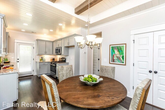 Building Photo - 3 br, 2 bath House - 1359 Creekside Glen