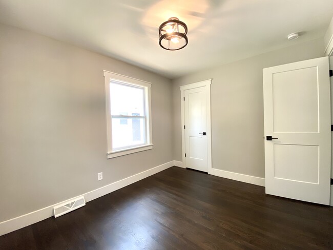 Foto del edificio - 2221 Highland St