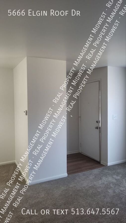 Foto del edificio - 5666 Elgin Roof Dr