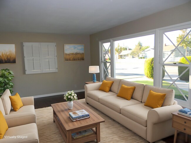 Building Photo - 1104 E Everett Pl