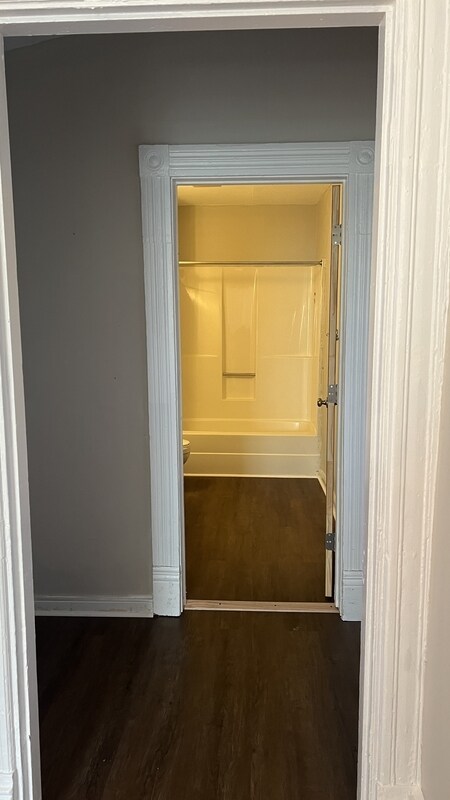 Foto del edificio - 1129 Rivermont, Unit 2