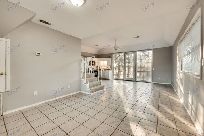 Building Photo - 3001 Hilltop Rd