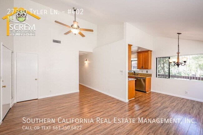 Foto del edificio - Three Bedroom Upper Condo in Canyon Oaks