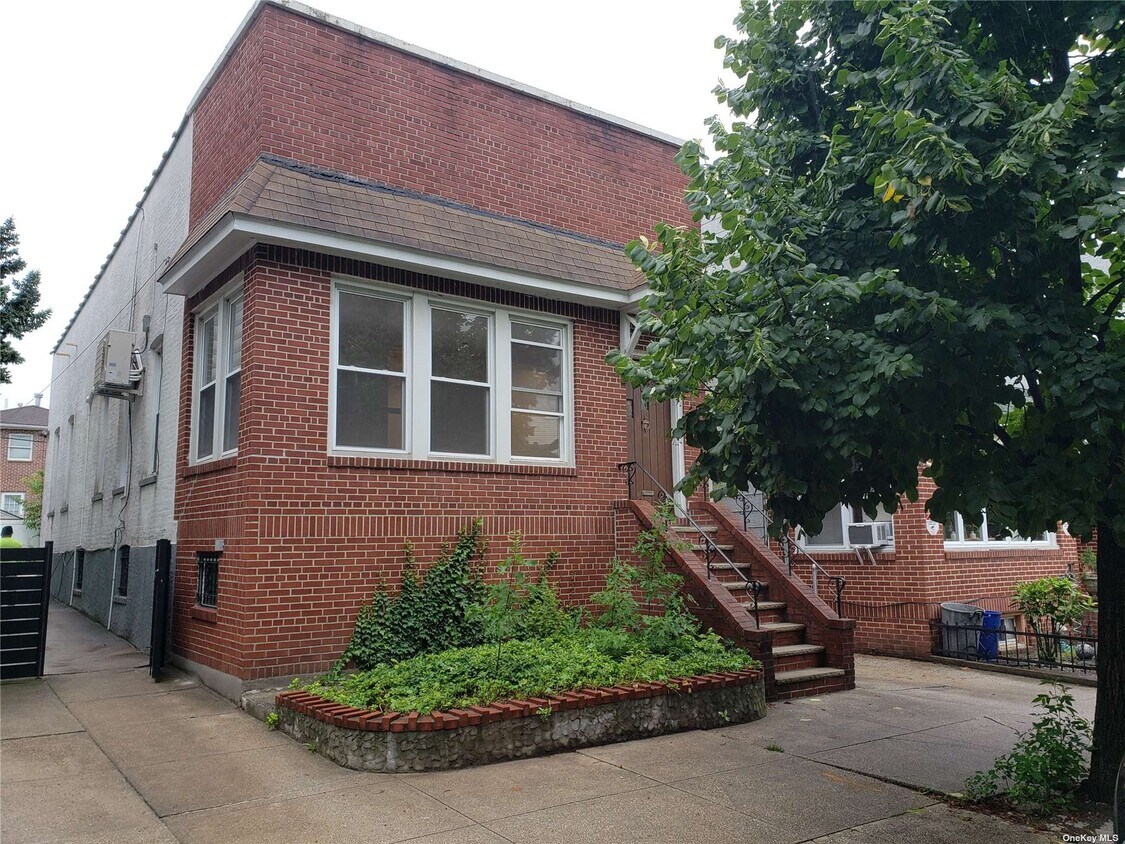 Primary Photo - 78-18 74th St