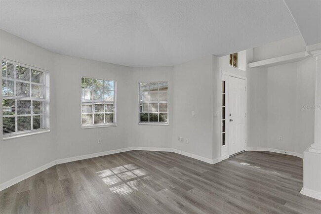 Foto del edificio - 15412 Montilla Loop
