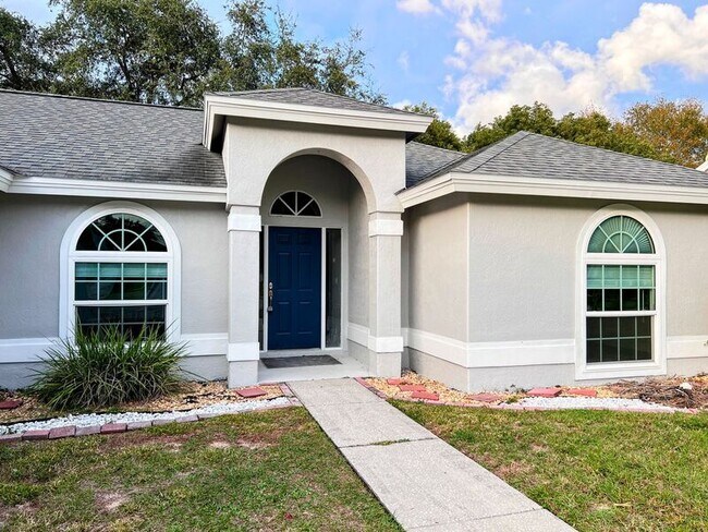 Building Photo - 847 High Pointe Cir