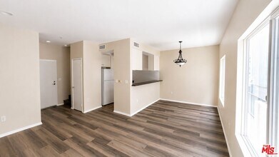 Building Photo - 15200 Sherman Way