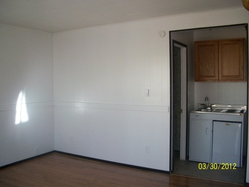 Building Photo - 108 3rd St