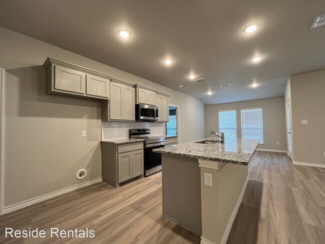 Foto del edificio - 3 br, 2 bath House - 7202 25th St