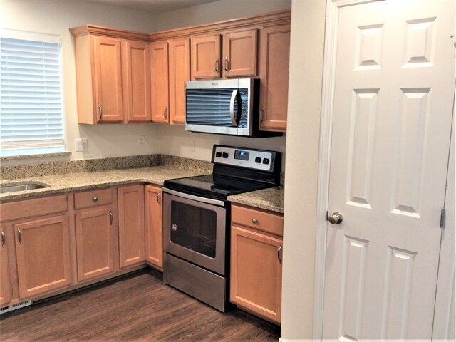 Building Photo - 18321 96th Ave E