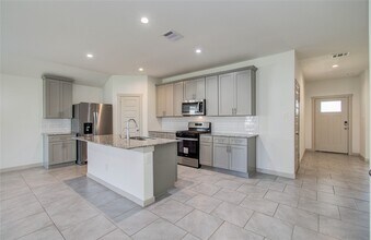 Building Photo - 4930 Natchez Trce