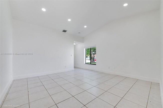 Building Photo - 13963 SW 280th Terrace