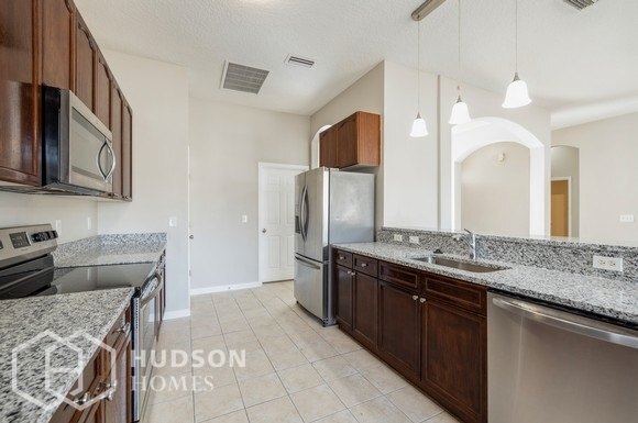 Building Photo - SELF TOUR NOW! - 11107 Cherokee Cove Dr, J...