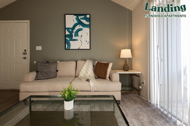 Foto del edificio - 13005 Heinemann Dr