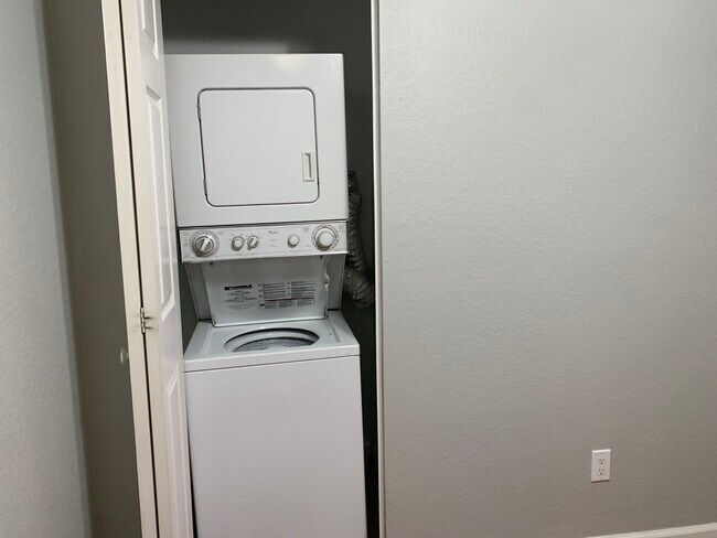 Foto del edificio - 6260 Havenside Dr