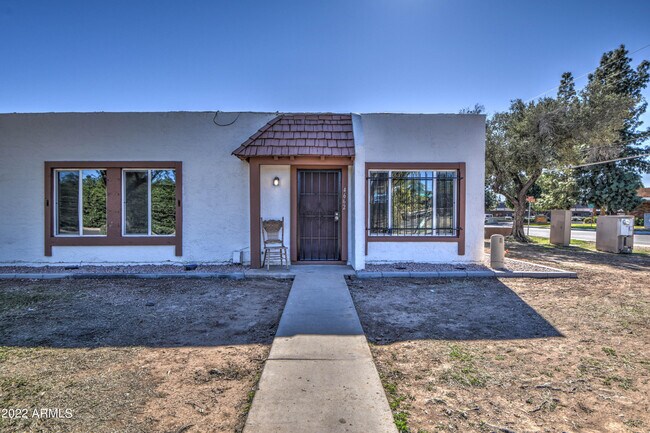 Building Photo - 4662 W Krall St