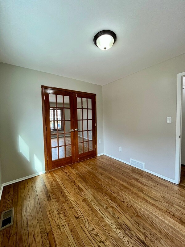 Foto del edificio - 969 Harrison Blvd