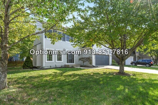 Building Photo - Parkwood Hills neighborhood!!