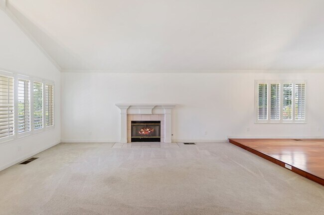 Building Photo - Gorgeous Bettencourt Ranch Home