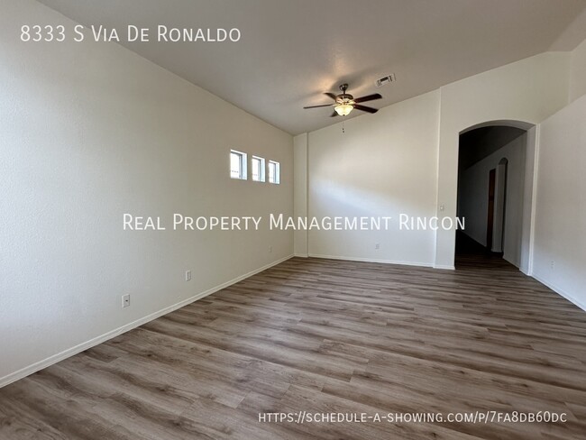 Building Photo - AVAILABLE NOW!!  Amazing 4bed/2bath in Rit...