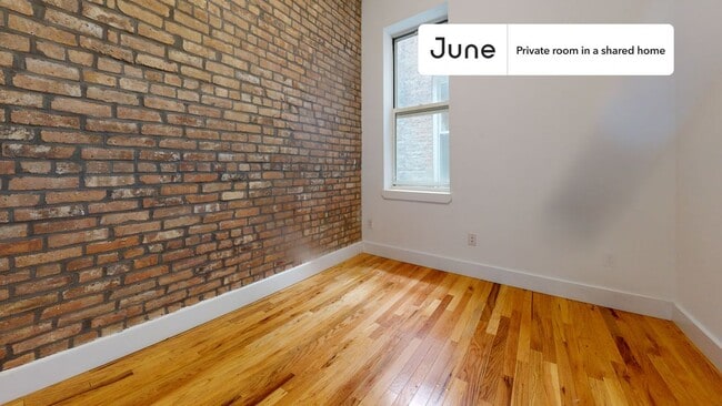 Private bedroom in 3 bed/1 bath Home - Private bedroom in 3 bed/1 bath Home