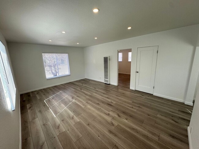 Building Photo - 453-457 Hurst Ave