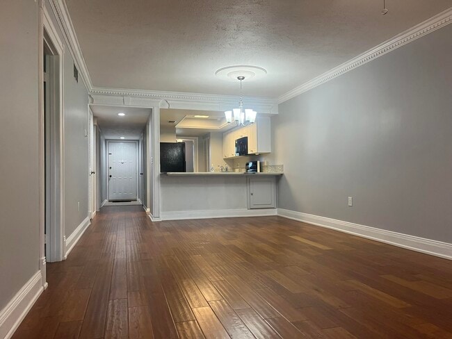 Foto del edificio - 1675 S Fiske Blvd